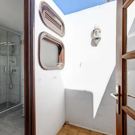 Puerto Chico N Apartment