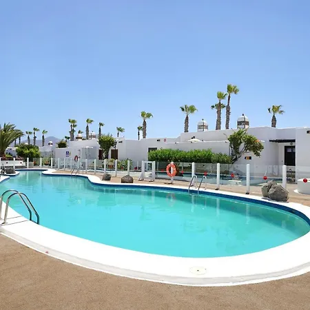 Puerto Chico N Apartment