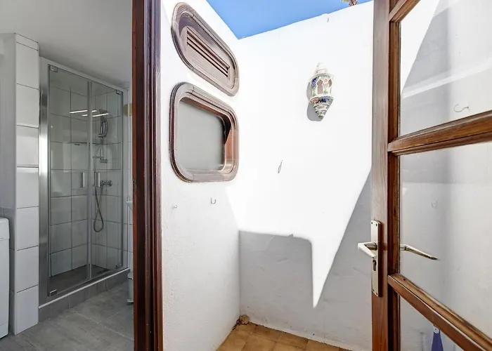 Puerto Chico N 아파트